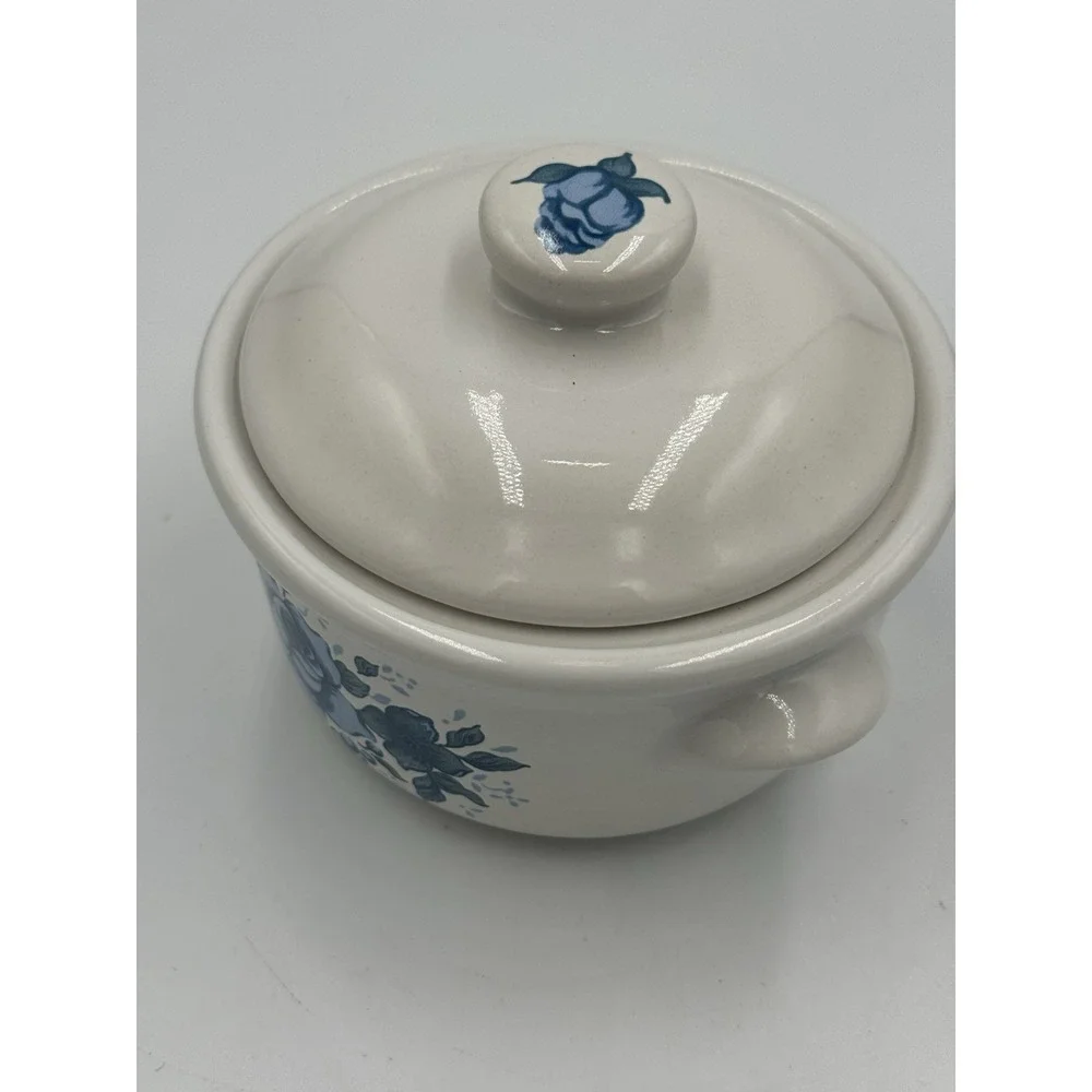 Jay import Company Blue Rose Mini‎ Crockpot/Soup Bowl